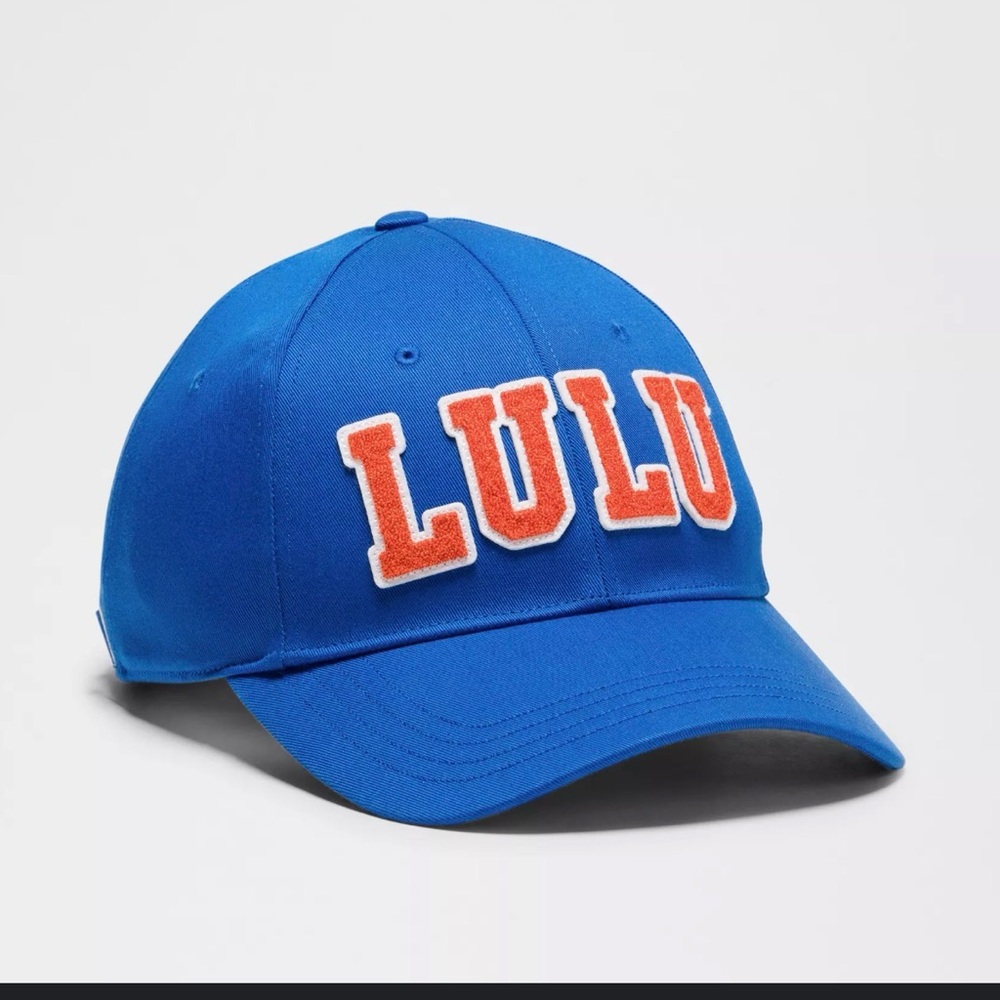 lululemon athletica Cap in Blue and Orange Sise S/M - never used